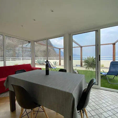 Attico With Big Terrace In With Pool 아파트 발브로나