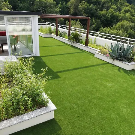 Attico With Big Terrace In With Pool 발브로나