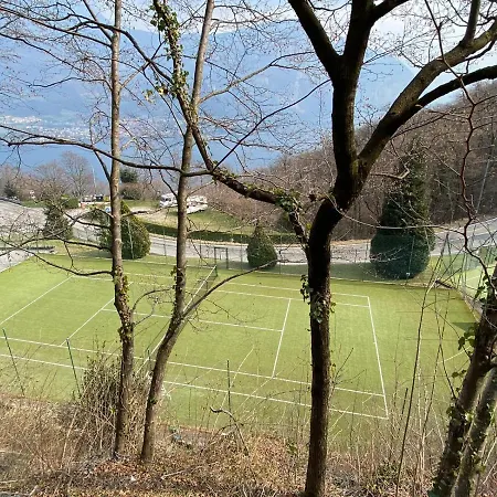 아파트 Attico With Big Terrace In With Pool 발브로나