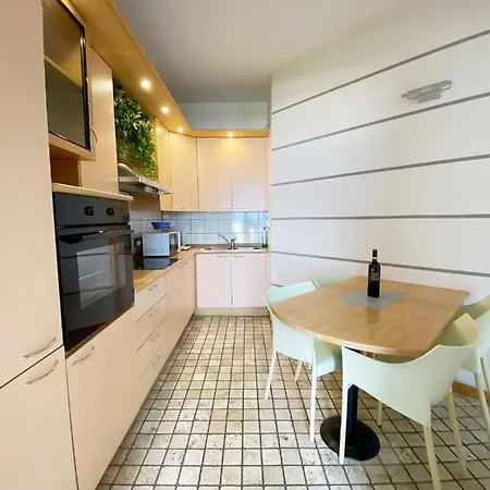 Attico With Big Terrace In With Pool * 발브로나